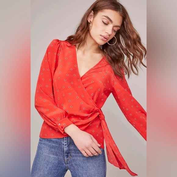 ASTR The Label - Red Olympia Long Sleeve Flower Detail Wrapped Blouse Size Small - Picture 1 of 13